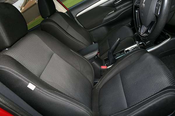 2017 Mitsubishi Outlander LS Safety Pack ZK