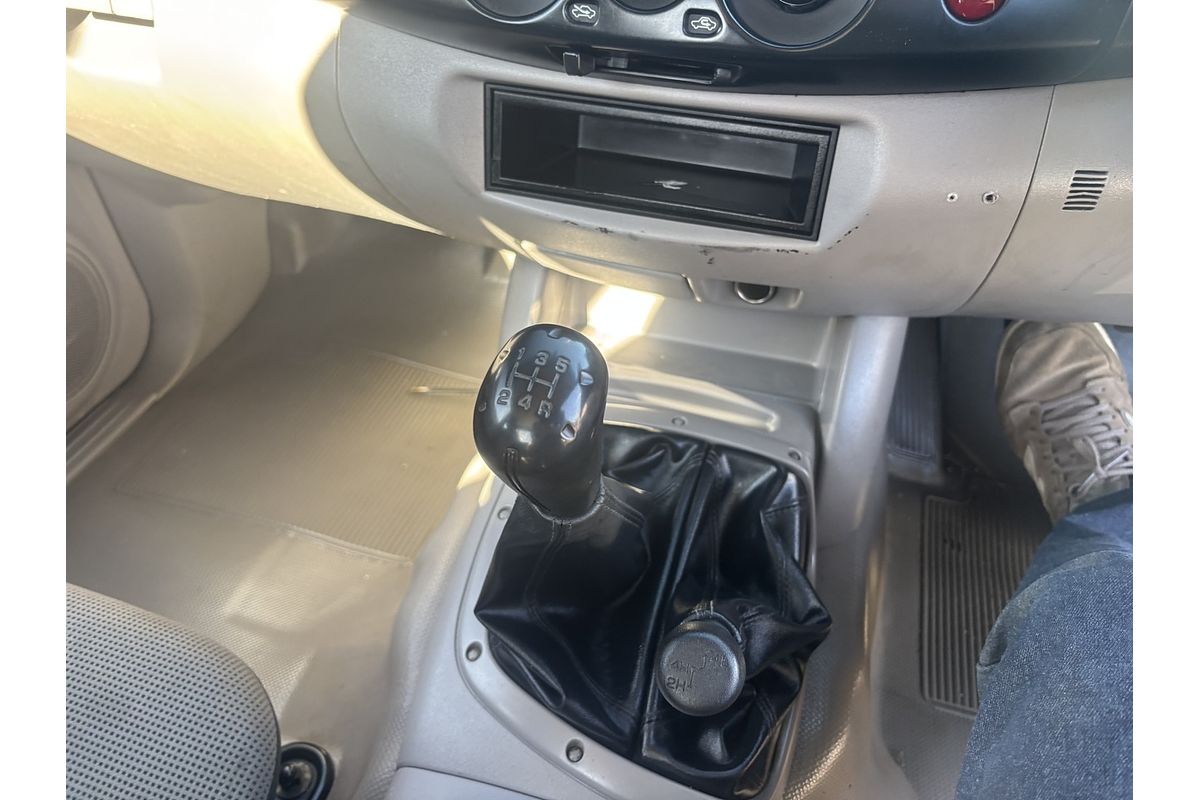 2014 Mitsubishi Triton GLX MN 4X4