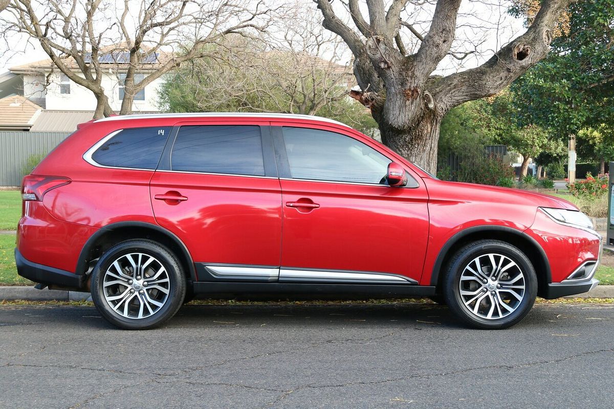 2017 Mitsubishi Outlander LS Safety Pack ZK