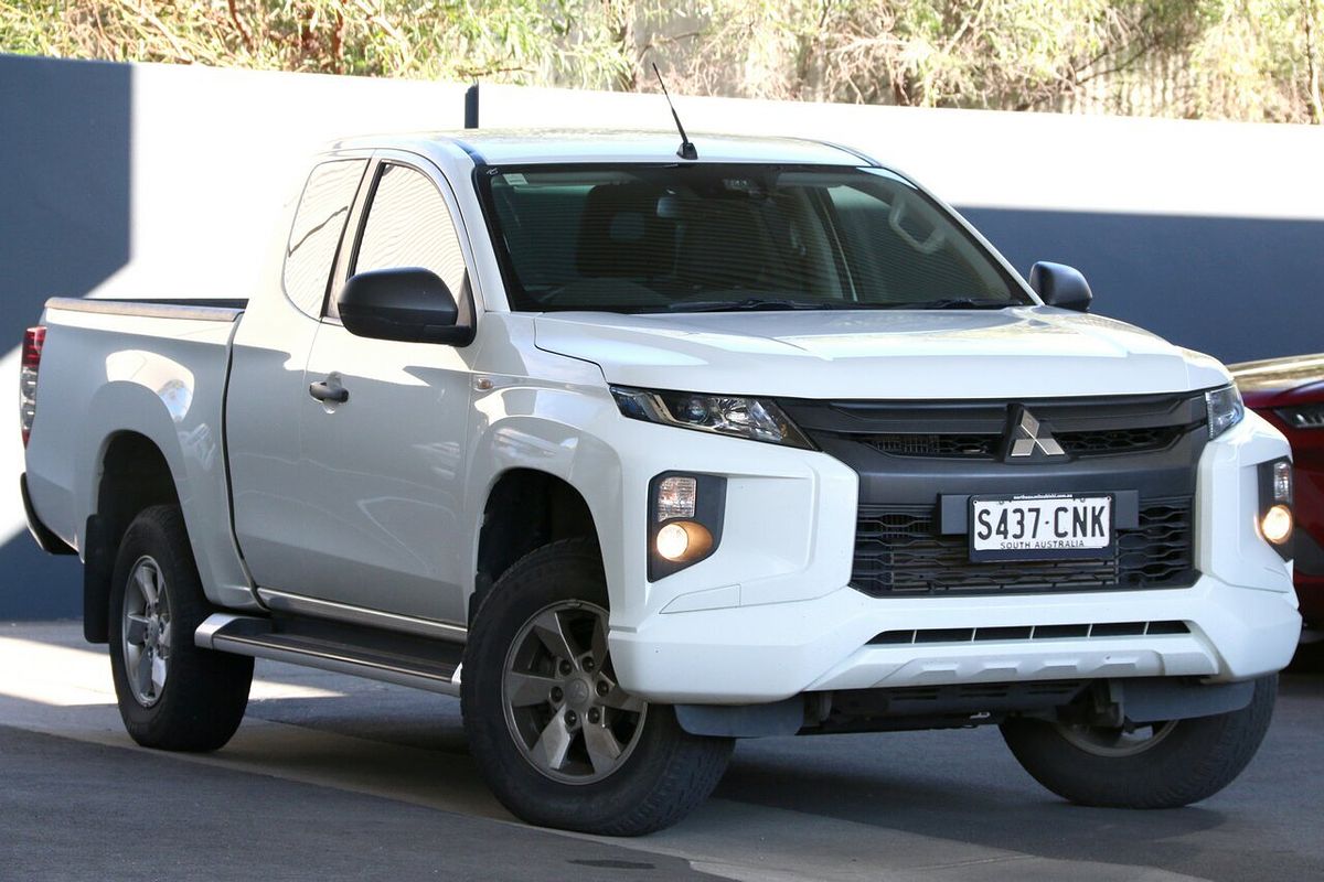 2021 Mitsubishi Triton GLX+ MR 4X4