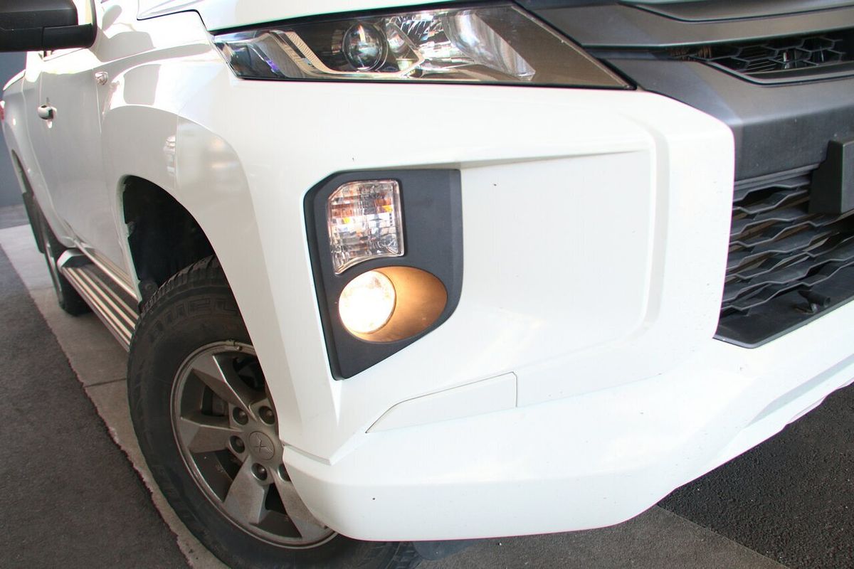 2021 Mitsubishi Triton GLX+ MR 4X4