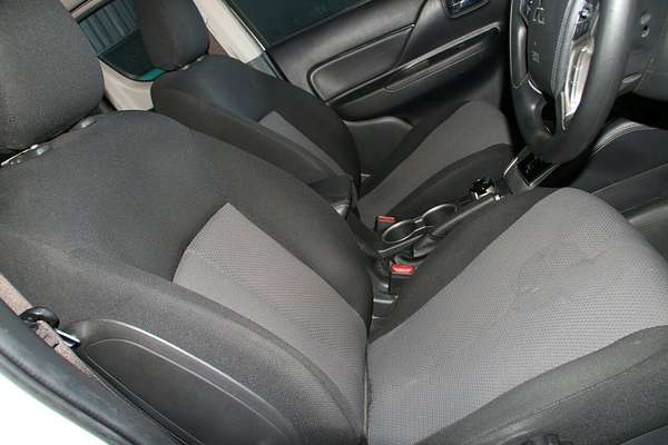 2021 Mitsubishi Triton GLX+ MR 4X4