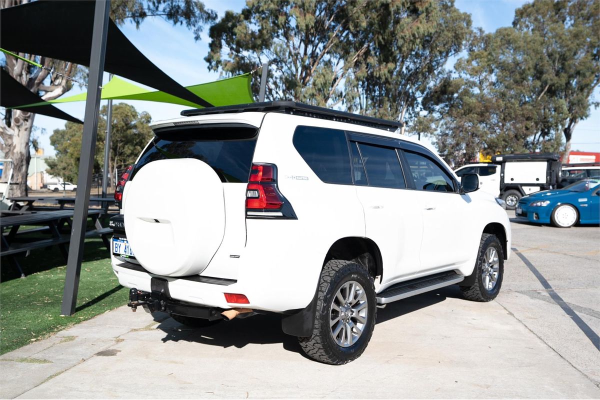 2017 Toyota Landcruiser VX VDJ200R