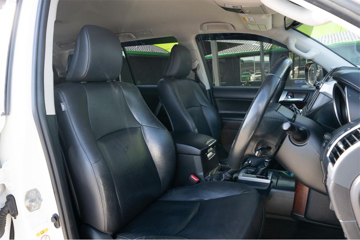 2017 Toyota Landcruiser VX VDJ200R