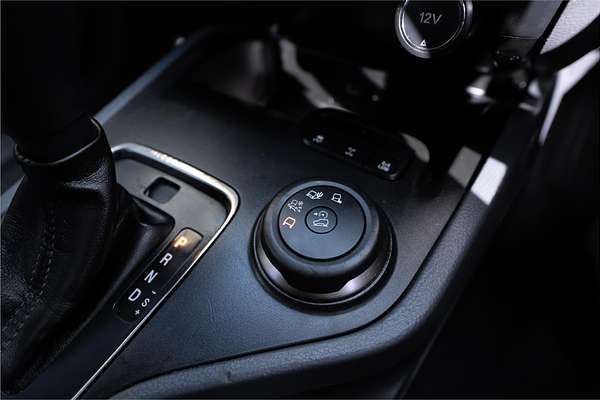 2016 Ford Everest Ambiente UA