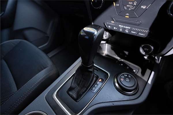 2016 Ford Everest Ambiente UA