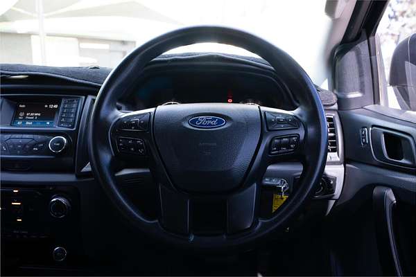 2016 Ford Everest Ambiente UA