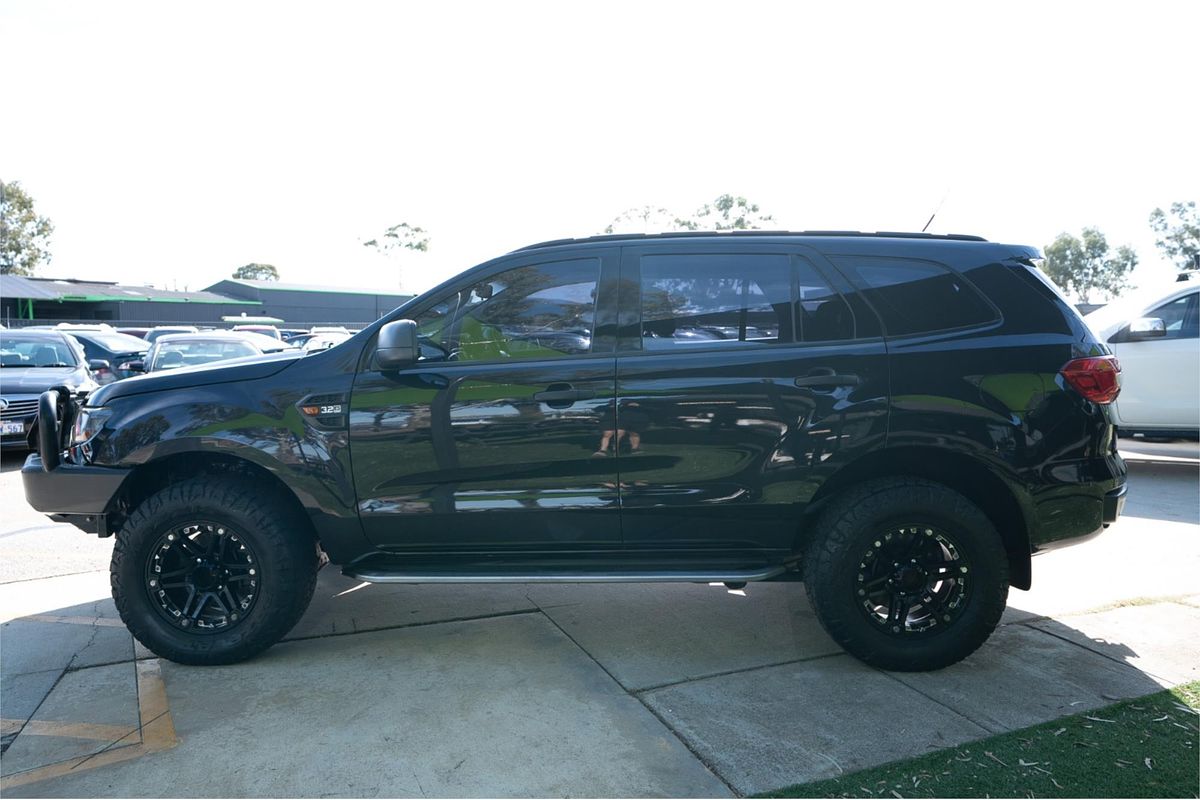 2016 Ford Everest Ambiente UA