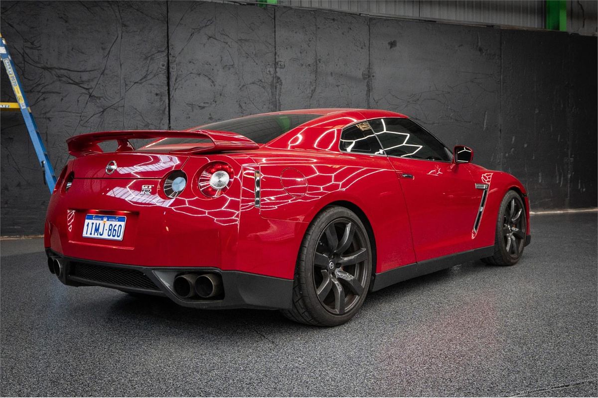 2010 Nissan GT-R PREMIUM R35