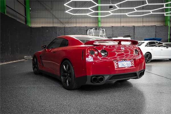 2010 Nissan GT-R PREMIUM R35