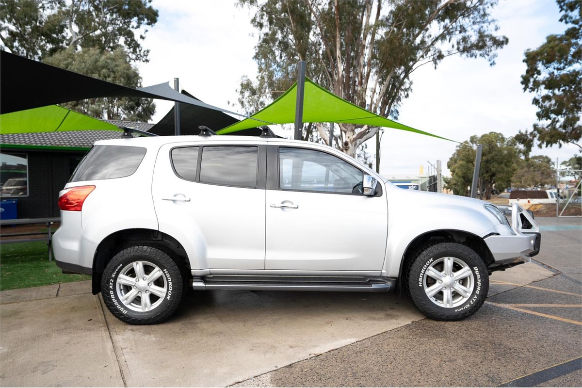 2014 Isuzu MU-X LS-U