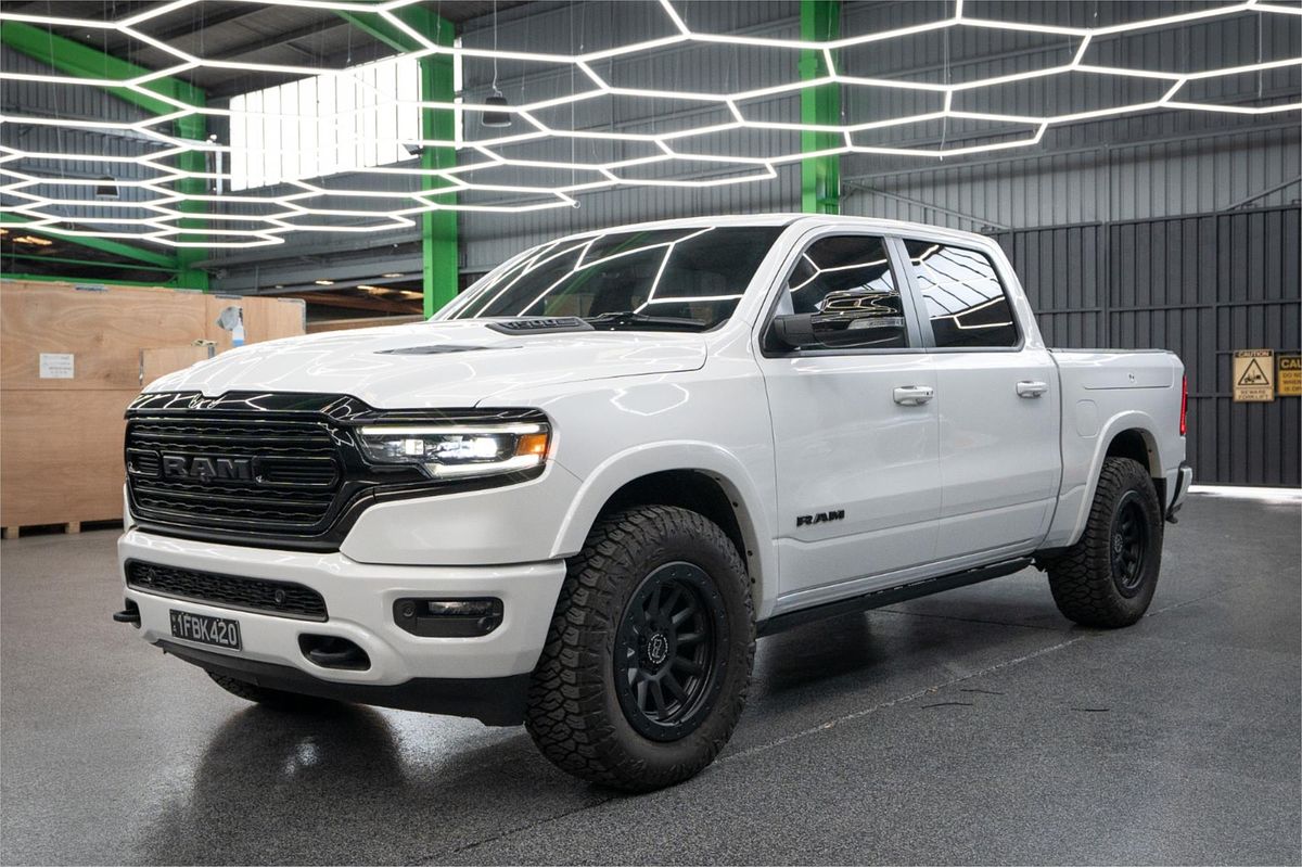 2023 RAM 1500 LIMITED RAMBOX (HYBRID) DT MY23 4X4