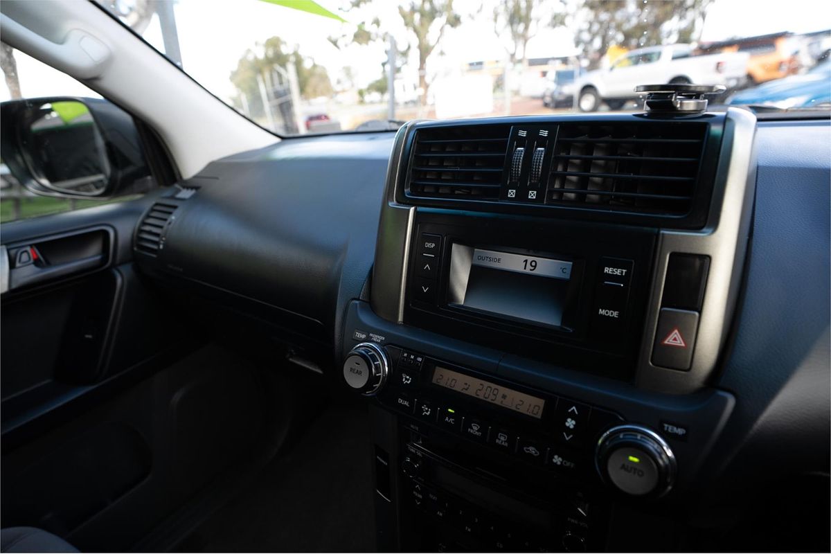2013 Toyota Landcruiser GXL KDJ150R 11 UPGRADE