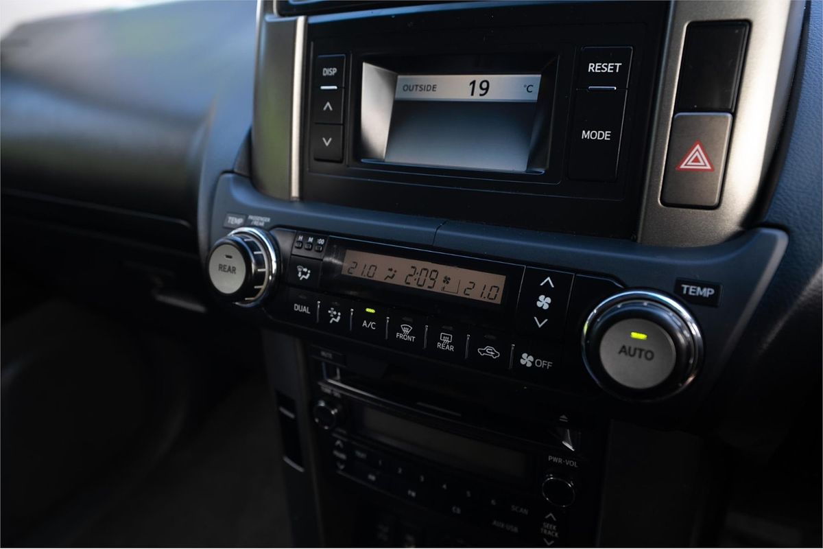 2013 Toyota Landcruiser GXL KDJ150R 11 UPGRADE