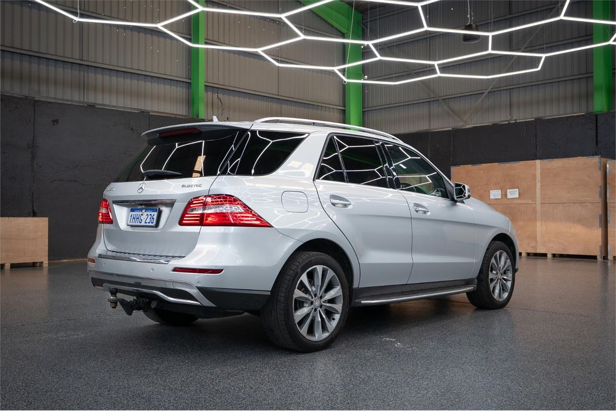 2012 Mercedes-Benz ML 350CDI BLUETEC (4x4) 166