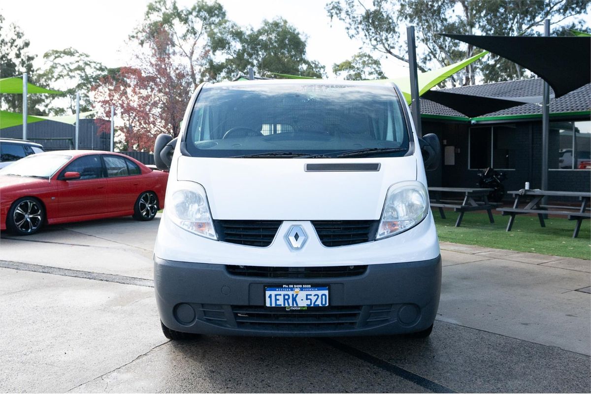 2015 Renault Trafic 2.0 dCi LWB L2H1 MY11