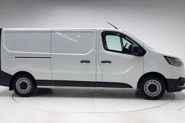 2023 Renault Trafic Premium X82 LWB