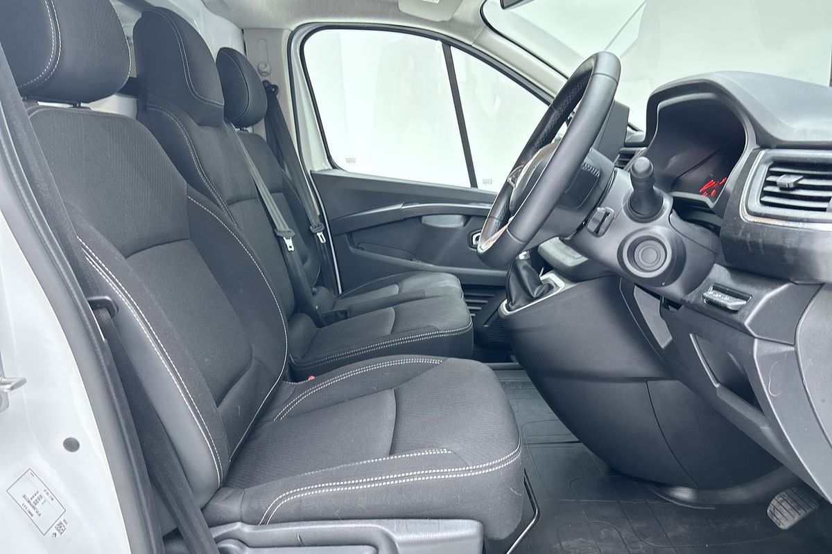 2023 Renault Trafic Premium X82 LWB