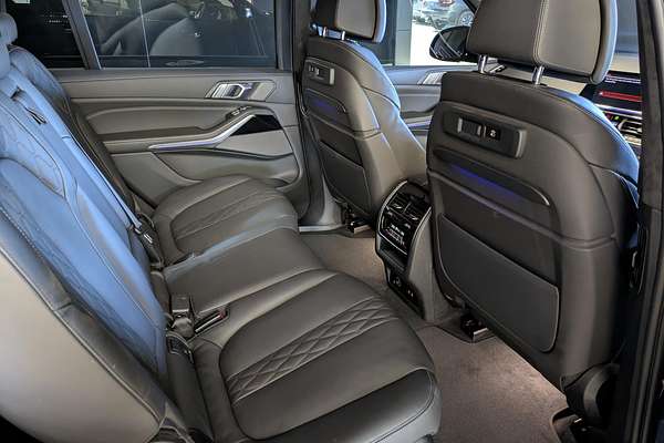2022 BMW X7 M50i G07