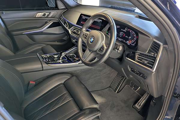 2022 BMW X7 M50i G07