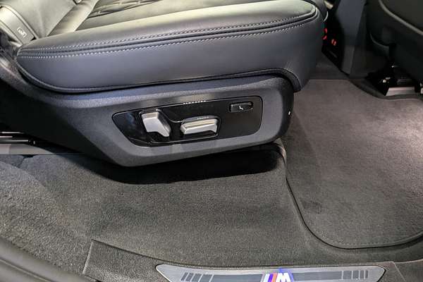 2022 BMW X7 M50i G07