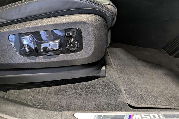 2022 BMW X7 M50i G07