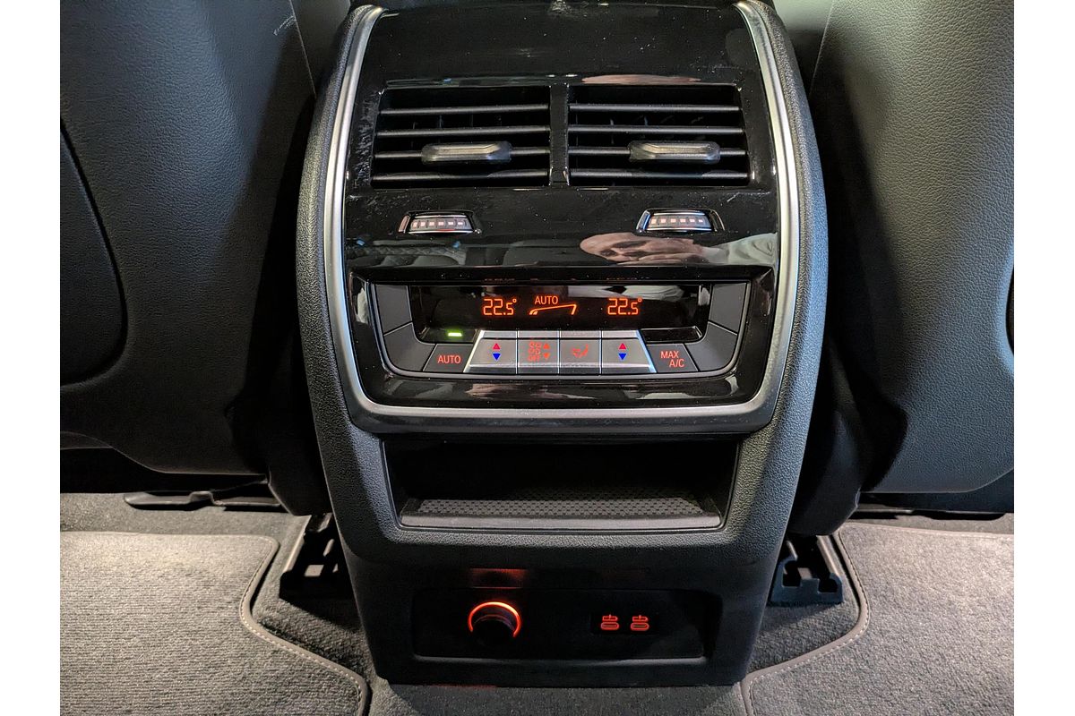 2022 BMW X7 M50i G07