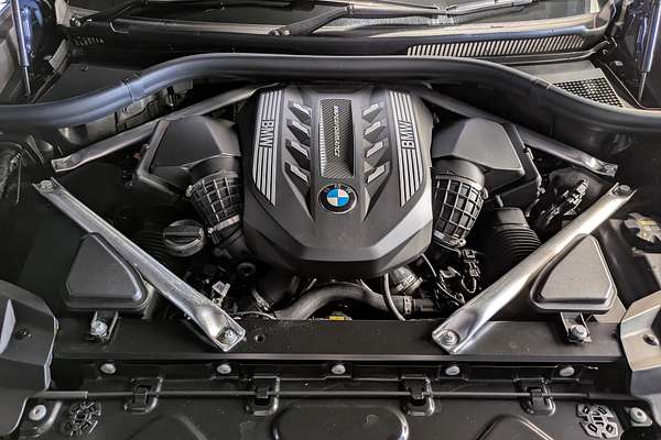 2022 BMW X7 M50i G07