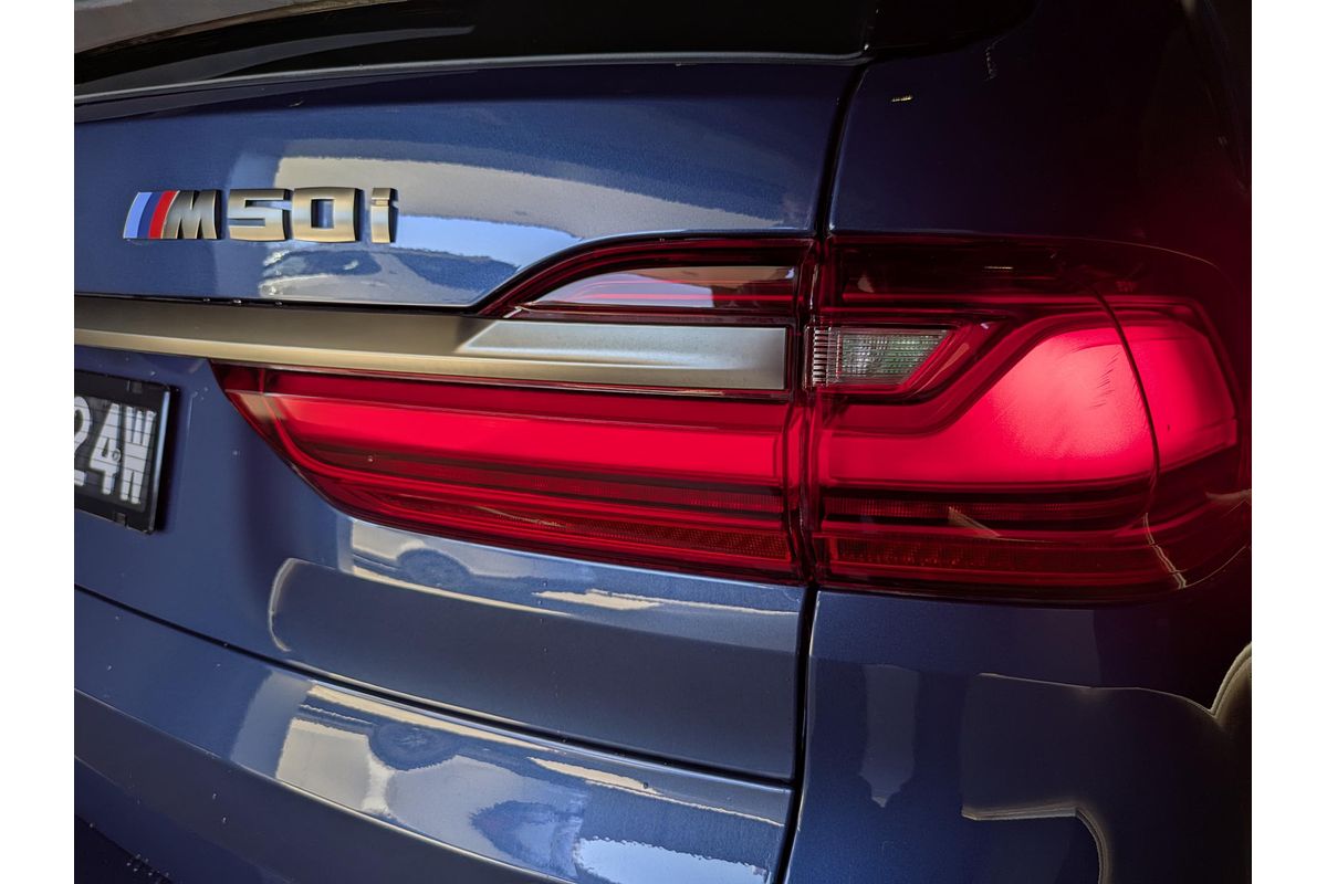 2022 BMW X7 M50i G07