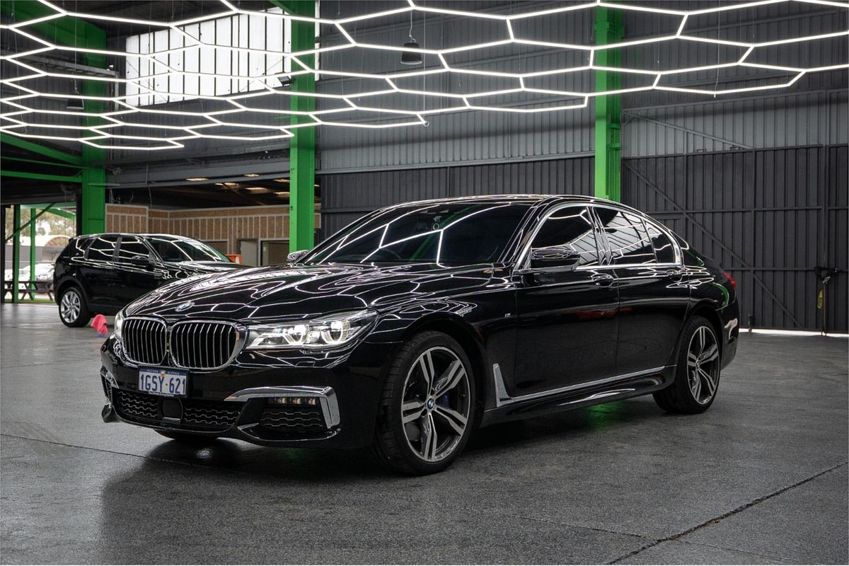 2019 BMW 7 40i M SPORT G11