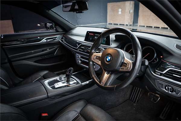 2019 BMW 7 40i M SPORT G11