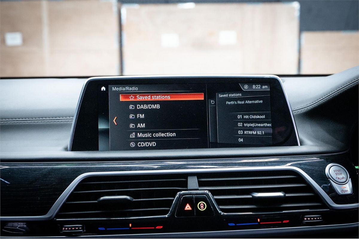 2019 BMW 7 40i M SPORT G11