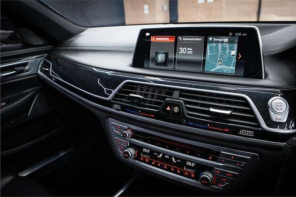 2019 BMW 7 40i M SPORT G11