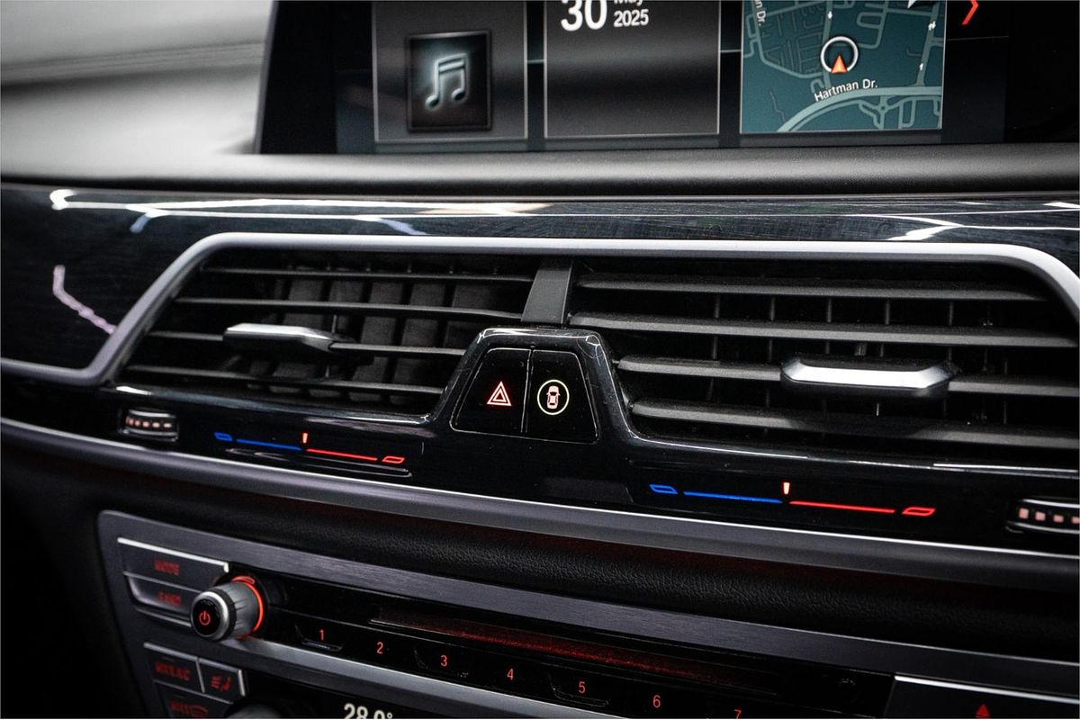 2019 BMW 7 40i M SPORT G11