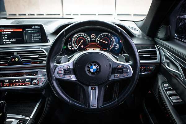 2019 BMW 7 40i M SPORT G11