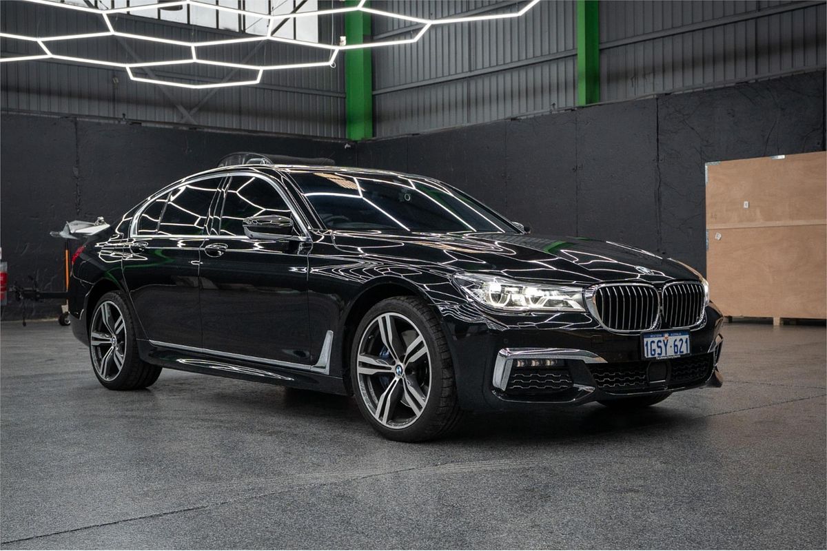 2019 BMW 7 40i M SPORT G11