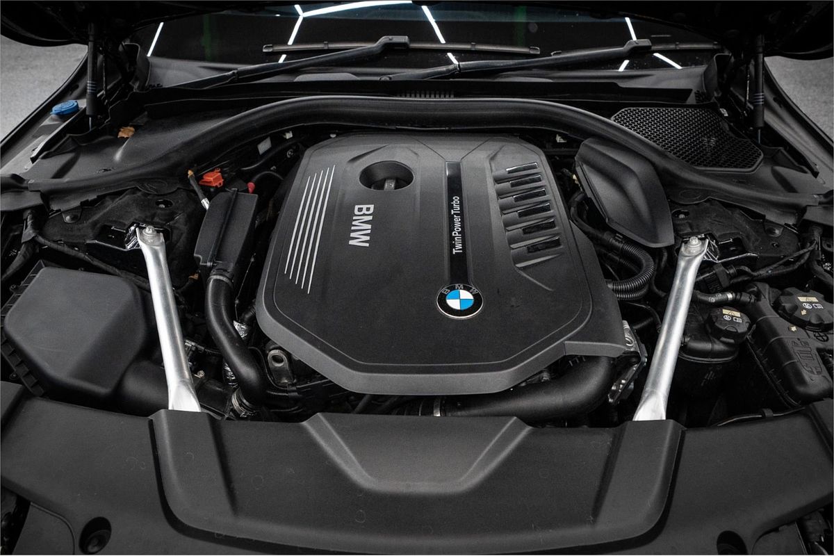2019 BMW 7 40i M SPORT G11