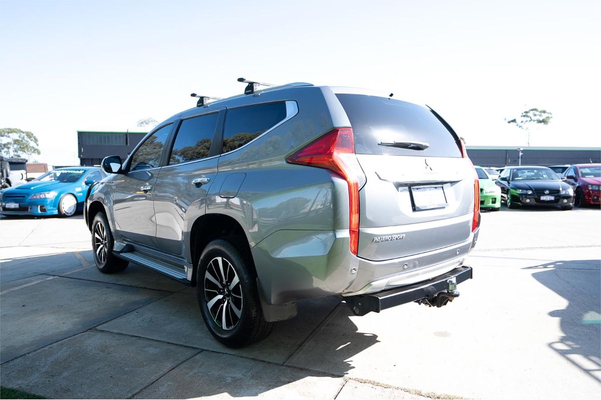 2016 Mitsubishi PAJERO SPORT GLS QE