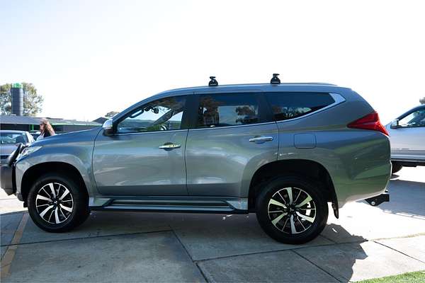 2016 Mitsubishi PAJERO SPORT GLS QE