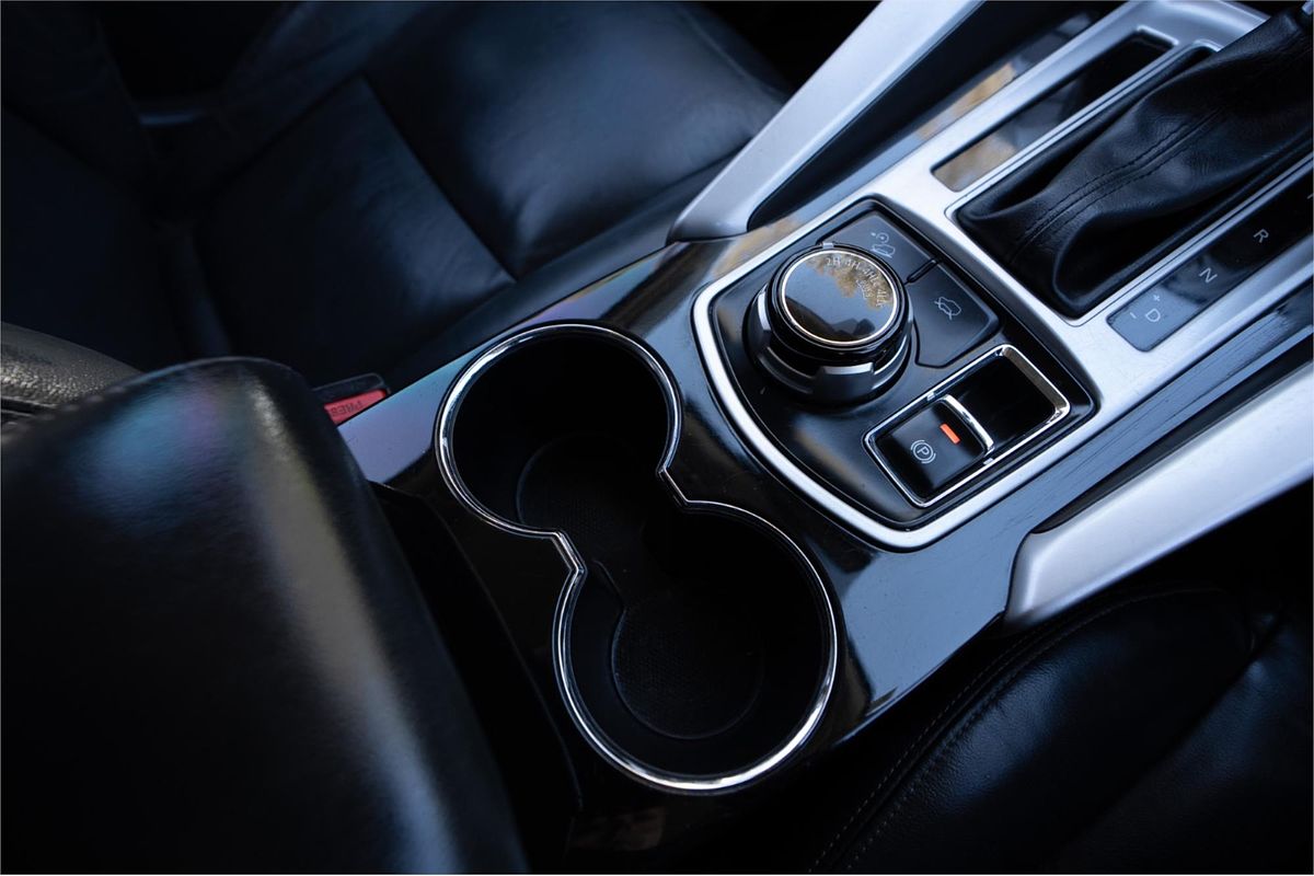 2016 Mitsubishi PAJERO SPORT GLS QE