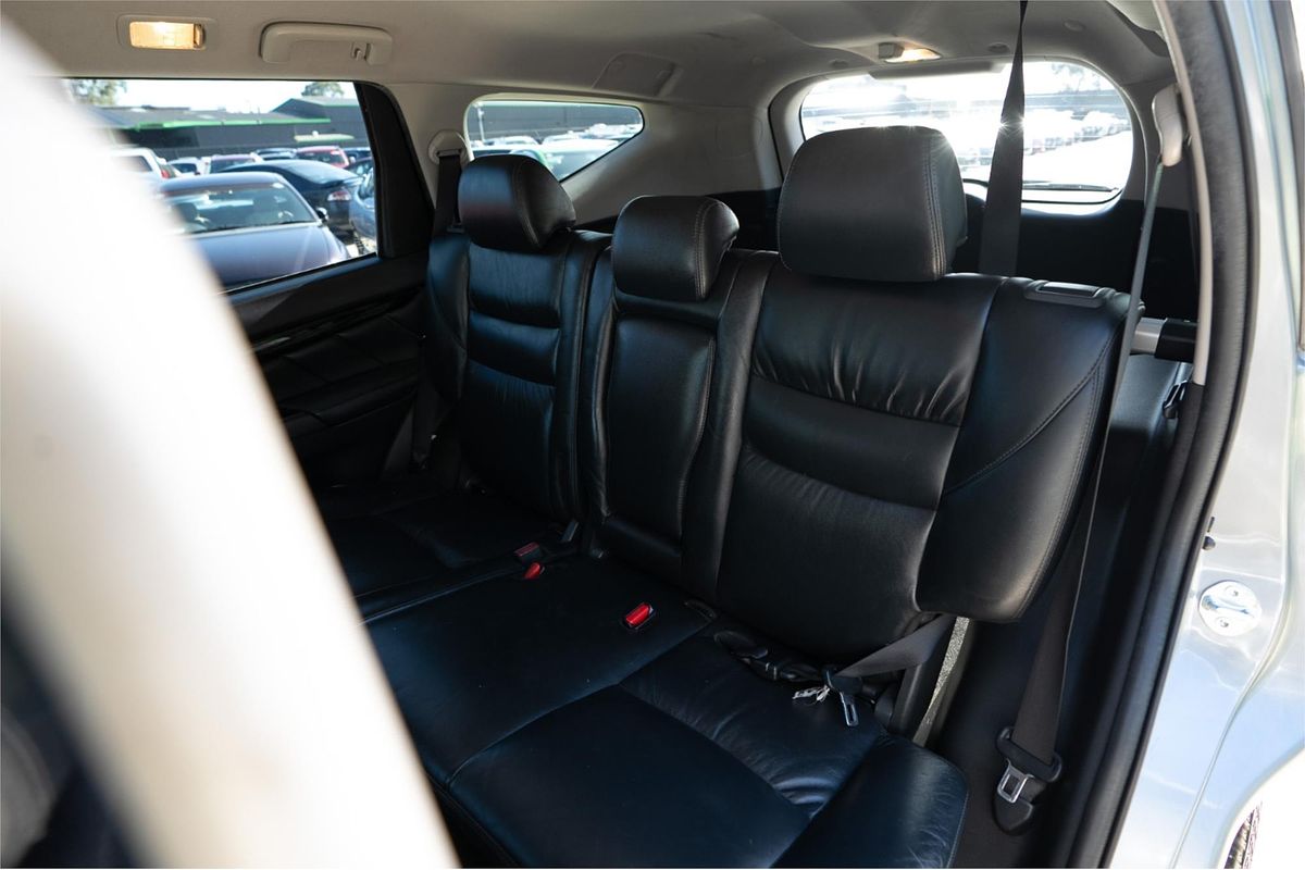 2016 Mitsubishi PAJERO SPORT GLS QE