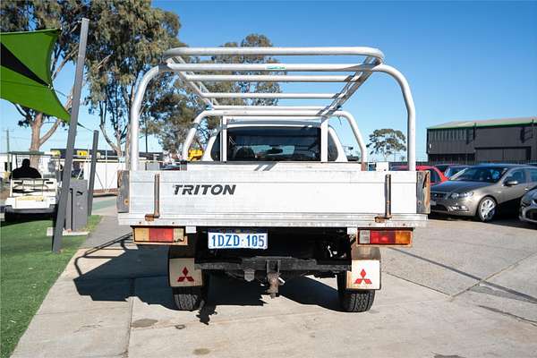 2012 Mitsubishi Triton GLX MN 4X4