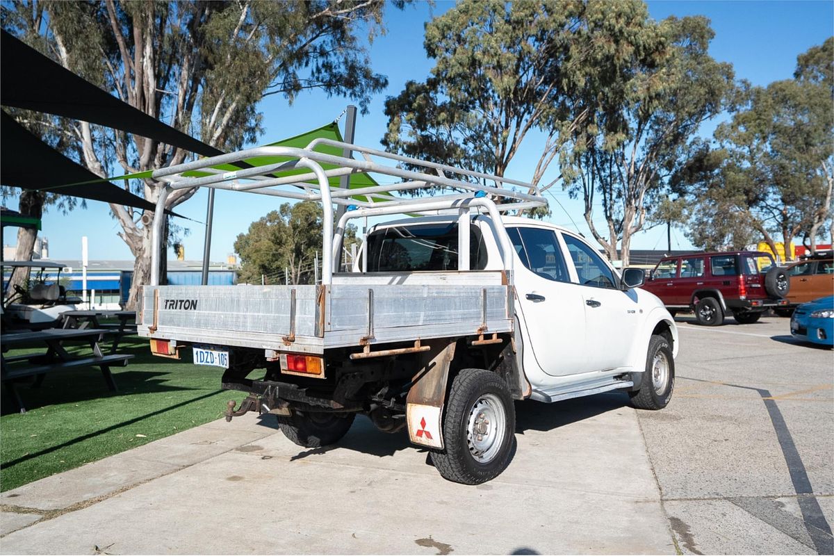 2012 Mitsubishi Triton GLX MN 4X4