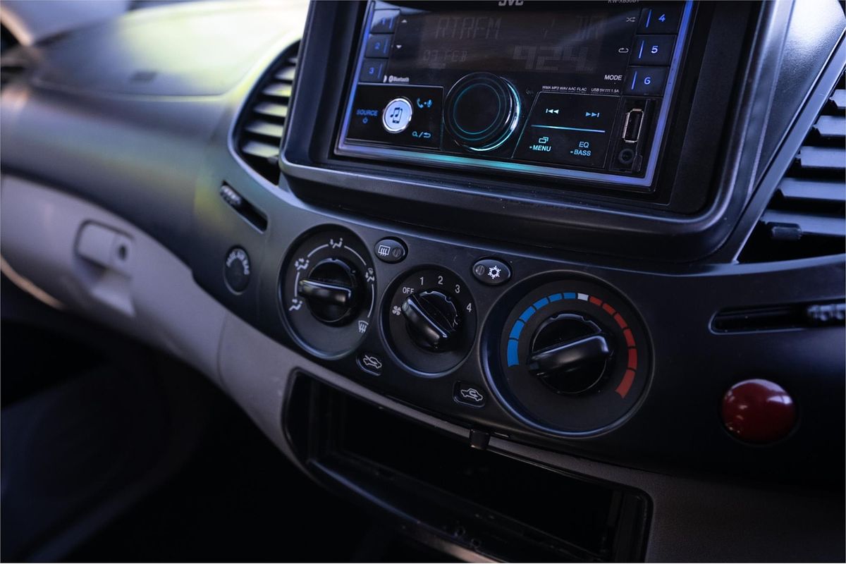 2012 Mitsubishi Triton GLX MN 4X4