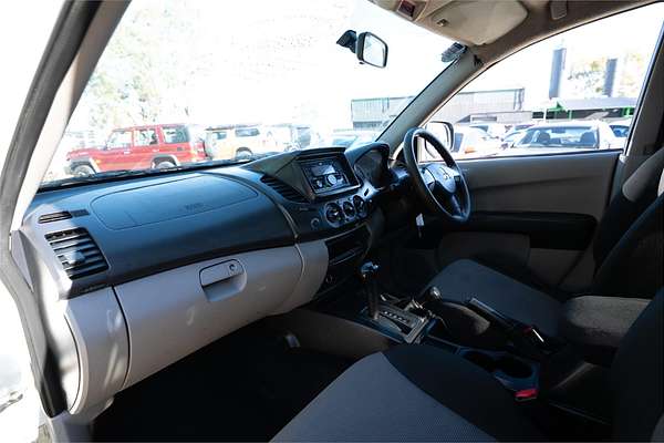 2012 Mitsubishi Triton GLX MN 4X4