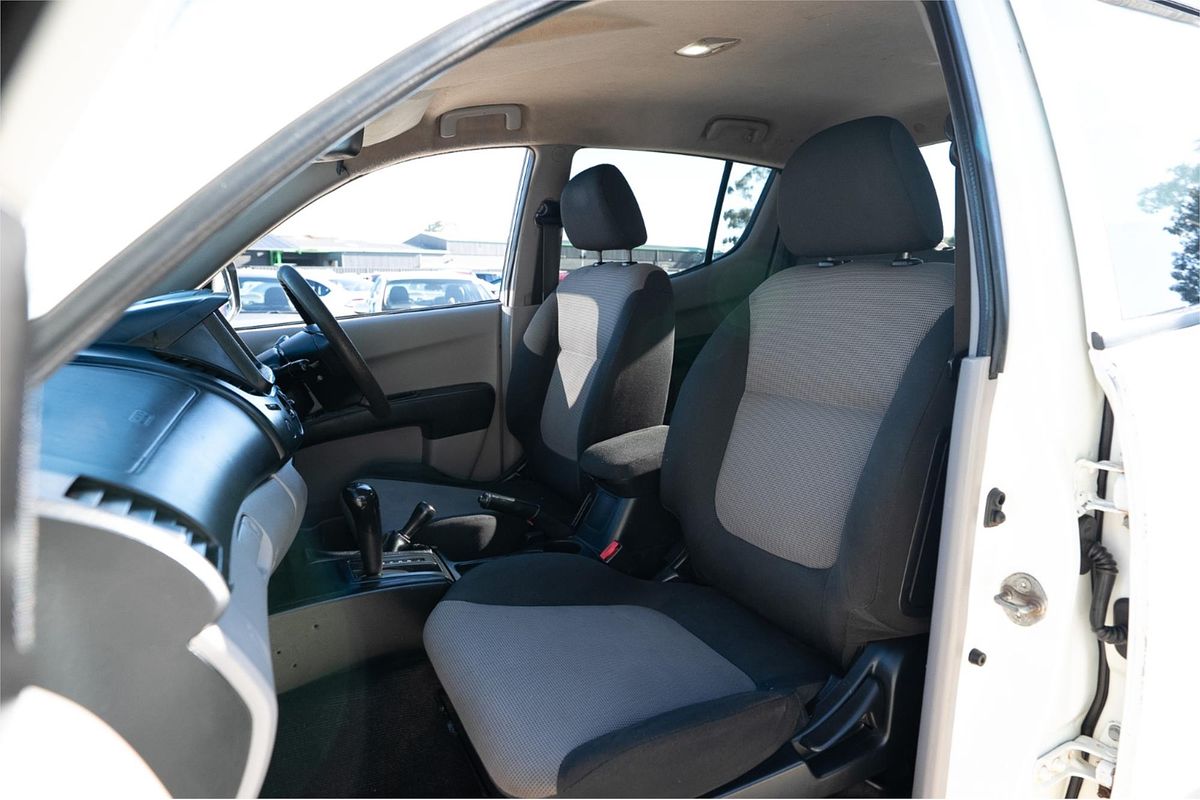 2012 Mitsubishi Triton GLX MN 4X4