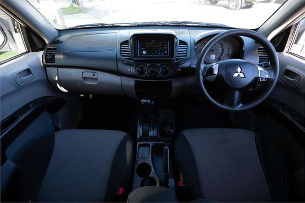 2012 Mitsubishi Triton GLX MN 4X4
