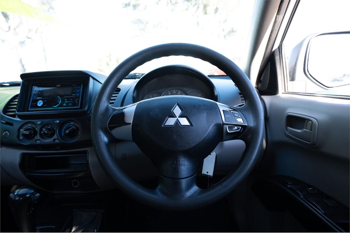 2012 Mitsubishi Triton GLX MN 4X4