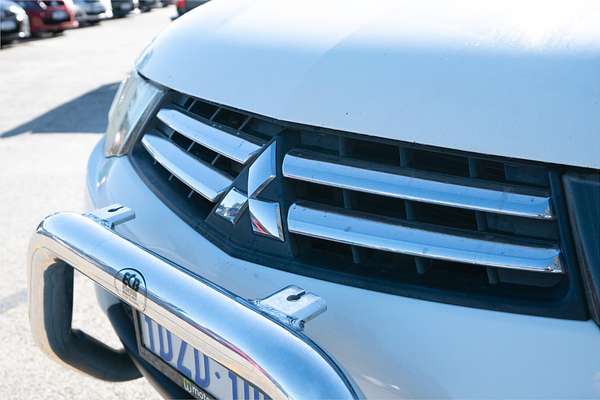 2012 Mitsubishi Triton GLX MN 4X4