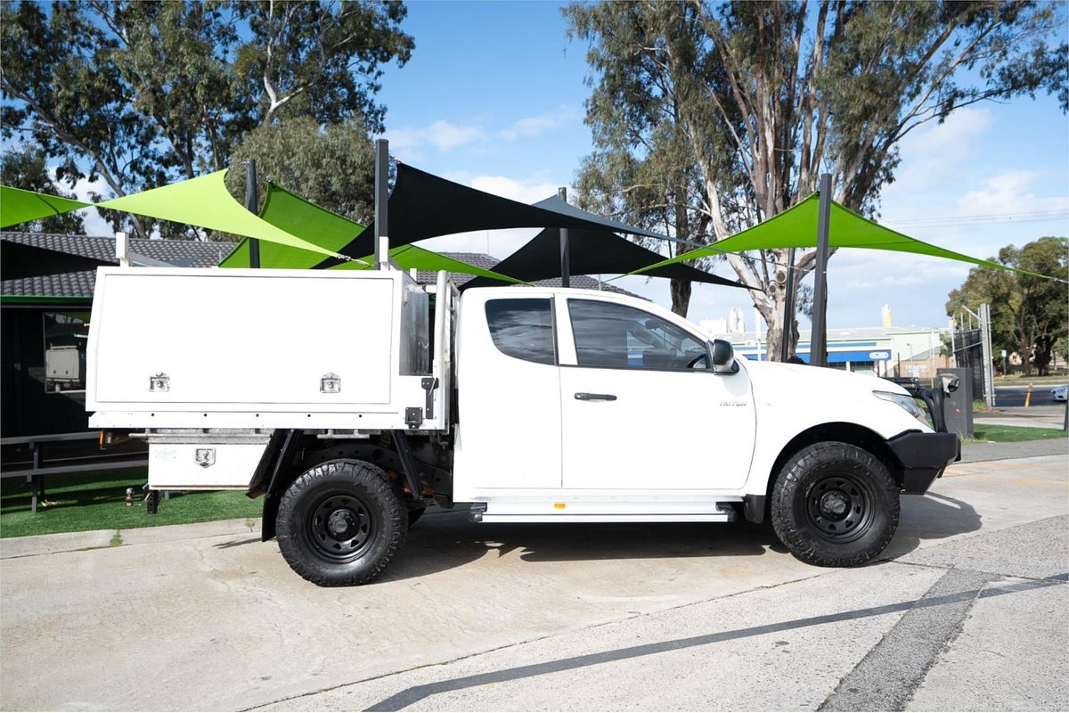2016 Mitsubishi Triton GLX MQ 4X4